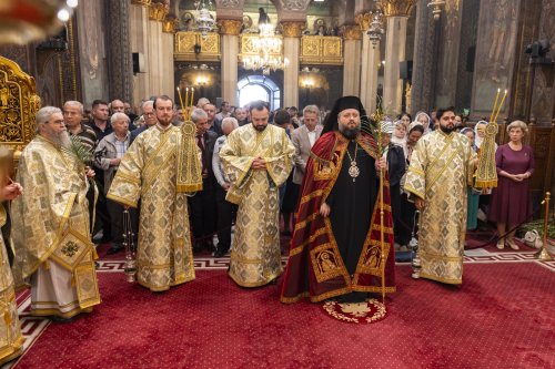 Sărbătoare cu ramuri umbroase la Catedrala Patriarhală