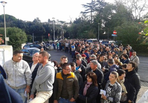 Peste 900 de secții de votare pentru românii din străinătate
