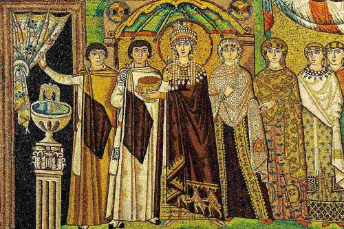 Femeia bizantină, o mironosiță încoronată