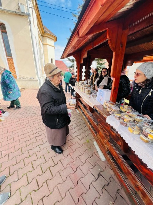 Proiect caritabil dedicat tinerelor mame în parohii din Sibiu şi Cisnădie Poza 289412