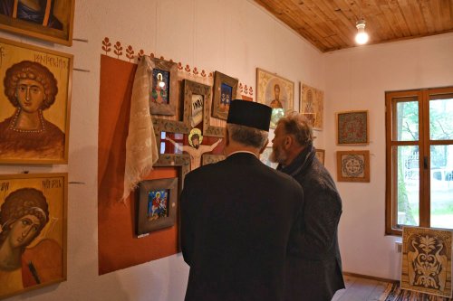 Expoziție de icoane la Muzeul „Dimitrie Gusti” din București